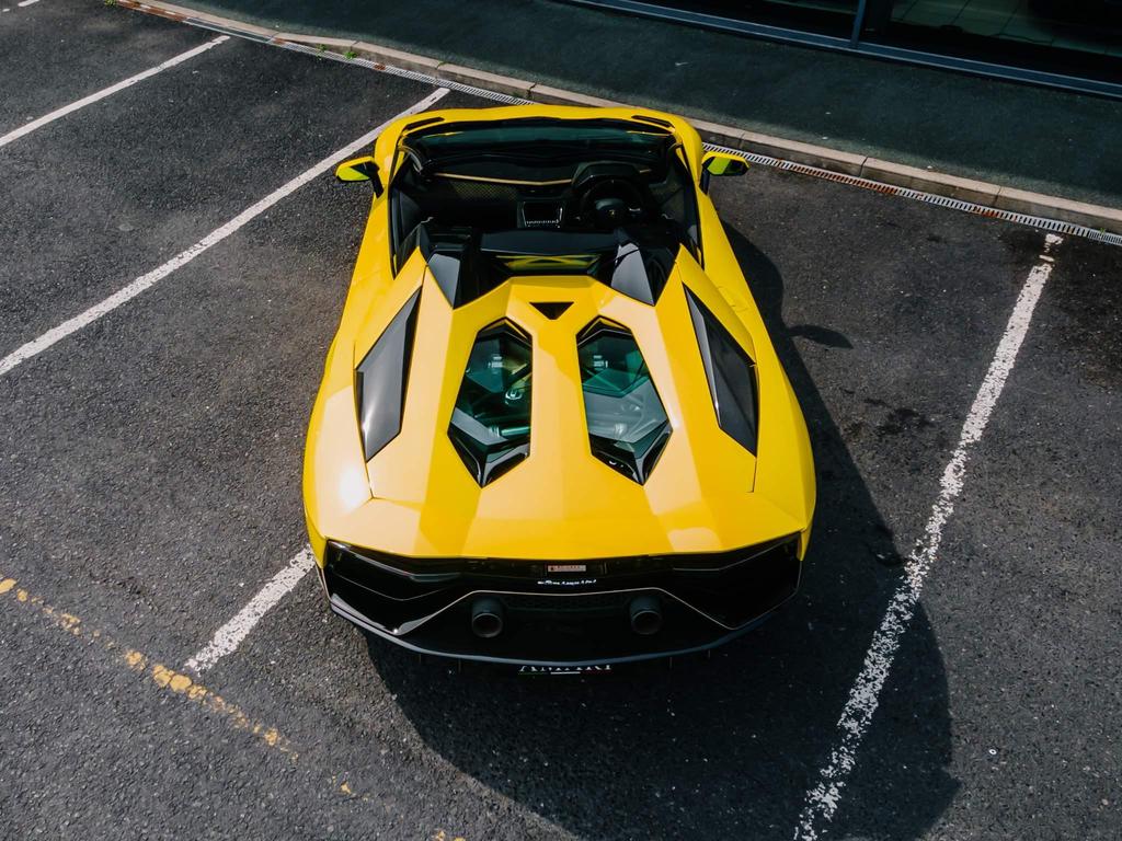 Image of rear ariel
